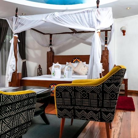 Poa Place Resort & Hotel - Where Nature Meets Comfort Eldoret Esterno foto
