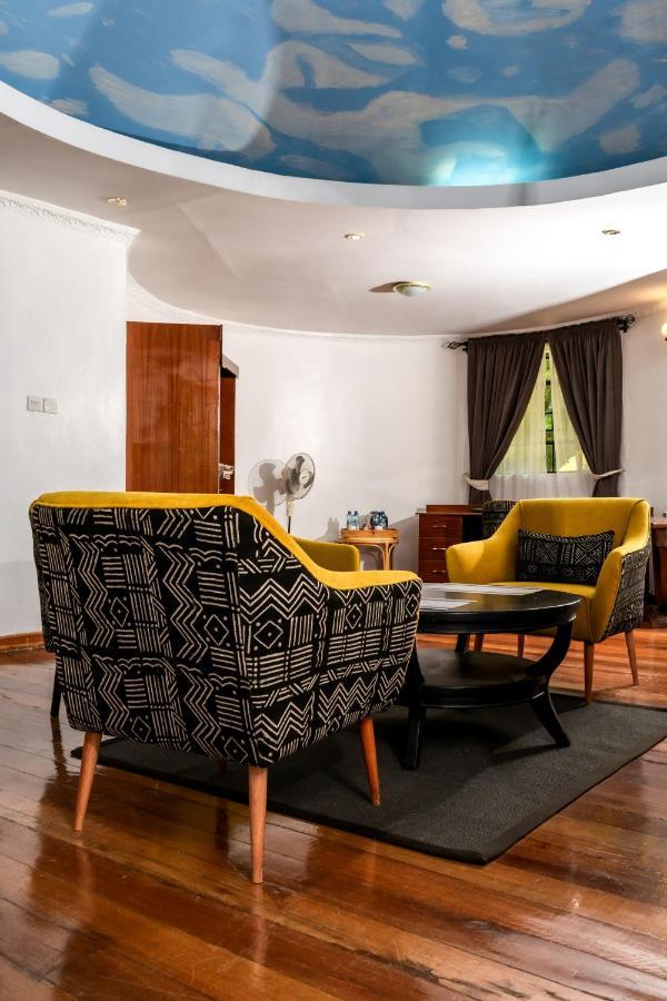 Poa Place Resort & Hotel - Where Nature Meets Comfort Eldoret Esterno foto